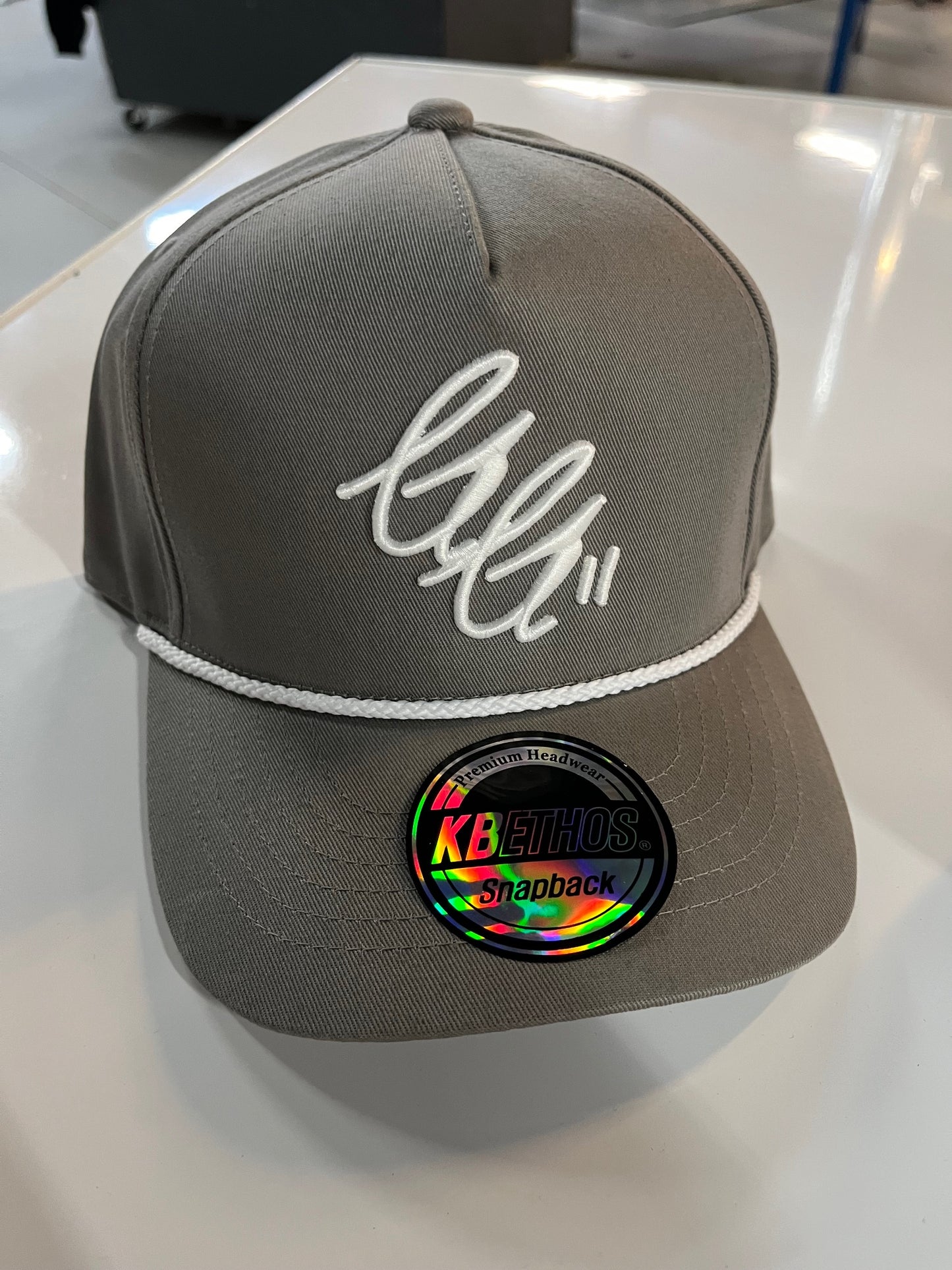 GG11 Signature Grey